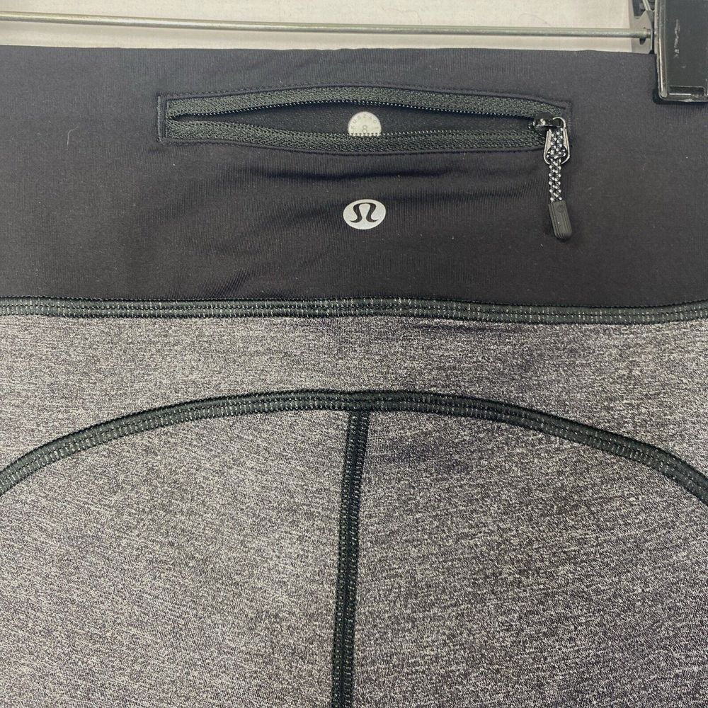 Lululemon Speed Tight V Gray Black Size 8 Media Pocket Rise Leggings Yoga